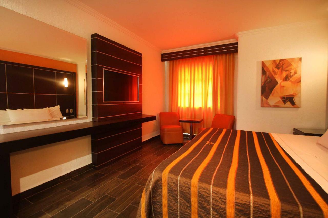 Motel Mirage Гвадалахара Экстерьер фото