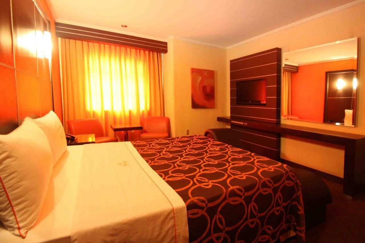 Motel Mirage Гвадалахара Экстерьер фото